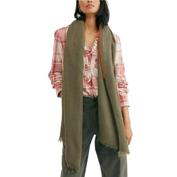 Free People Common Thread Blanket Wrap Scarf - Picture 1 of 7